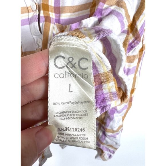 C&C California cropped button up top - Picture 5 of 9